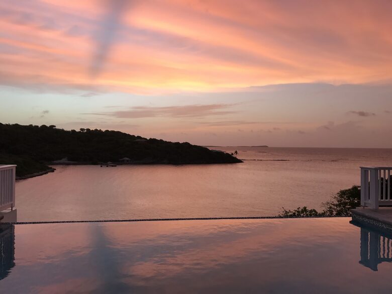 Beautiful 4 Bedroom Waterfront villa in Long Bay, Antigua - St philip's Parish, Antigua and Barbuda