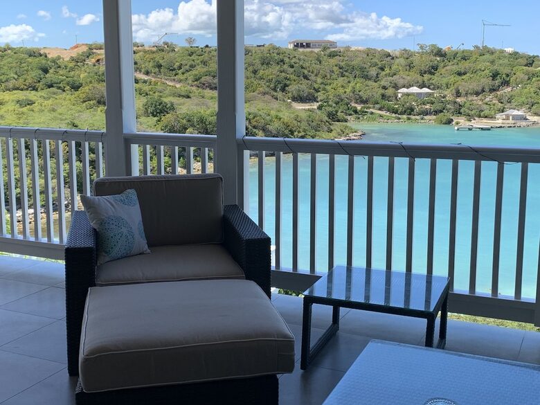 Beautiful 4 Bedroom Waterfront villa in Long Bay, Antigua - St philip's Parish, Antigua and Barbuda