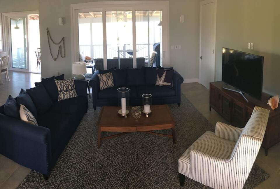 Beautiful 4 Bedroom Waterfront villa in Long Bay, Antigua - St philip's Parish, Antigua and Barbuda