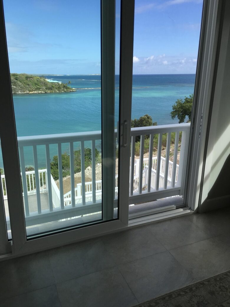 Beautiful 4 Bedroom Waterfront villa in Long Bay, Antigua - St philip's Parish, Antigua and Barbuda