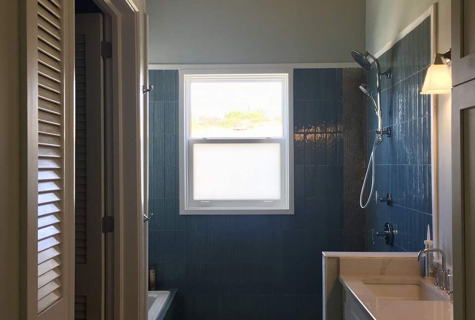 Beautiful 4 Bedroom Waterfront villa in Long Bay, Antigua - St philip's Parish, Antigua and Barbuda