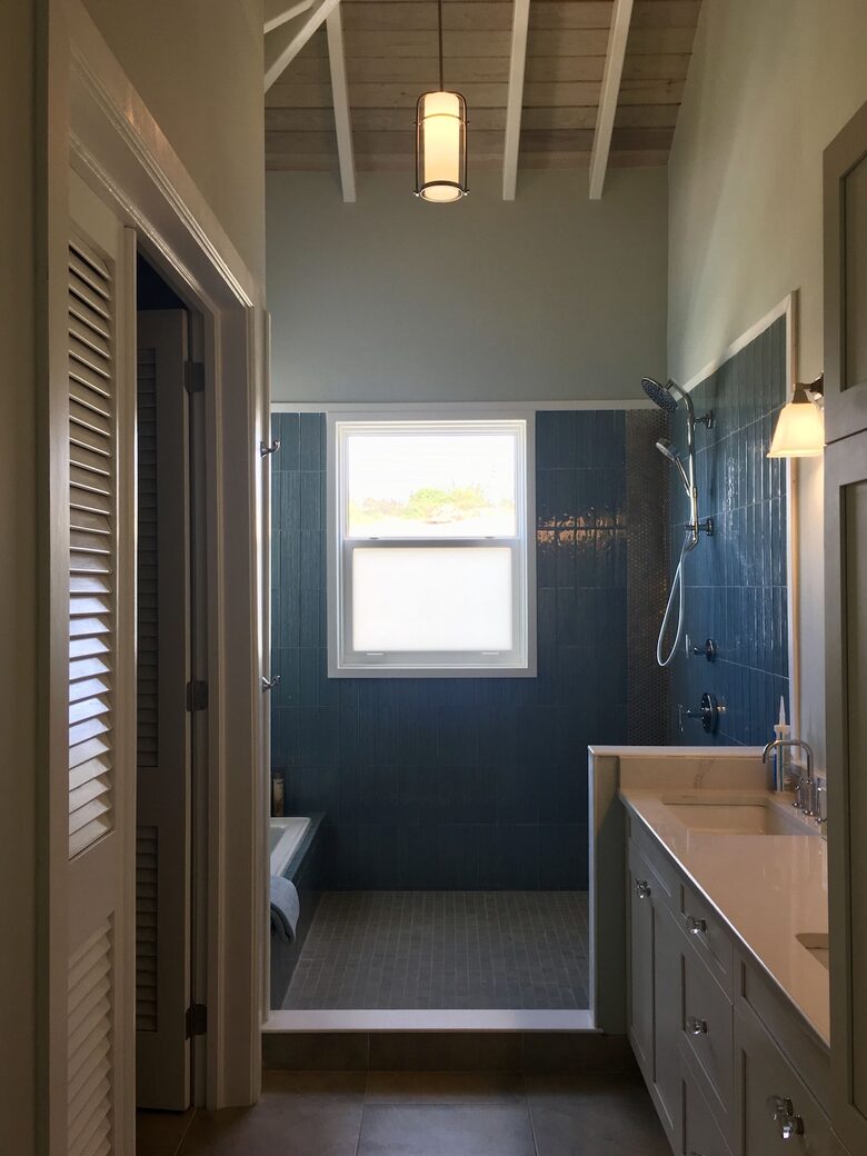 Beautiful 4 Bedroom Waterfront villa in Long Bay, Antigua - St philip's Parish, Antigua and Barbuda