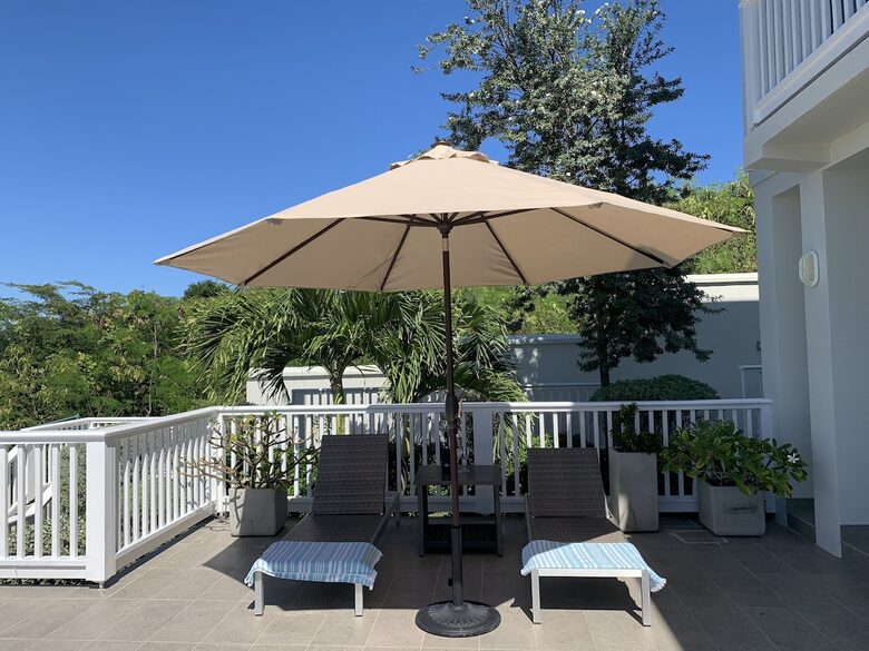 Beautiful 4 Bedroom Waterfront villa in Long Bay, Antigua - St philip's Parish, Antigua and Barbuda