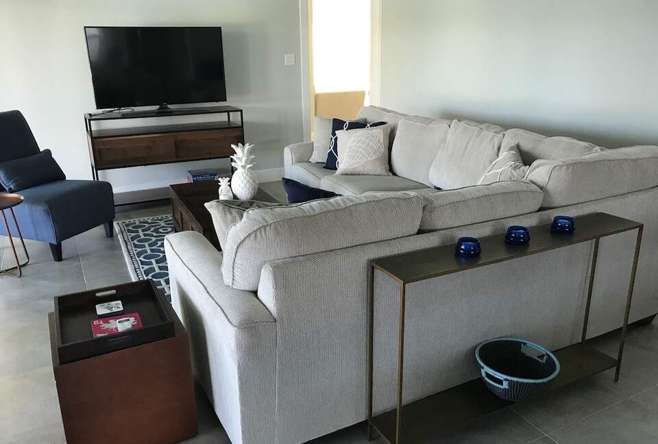 Beautiful 4 Bedroom Waterfront villa in Long Bay, Antigua - St philip's Parish, Antigua and Barbuda