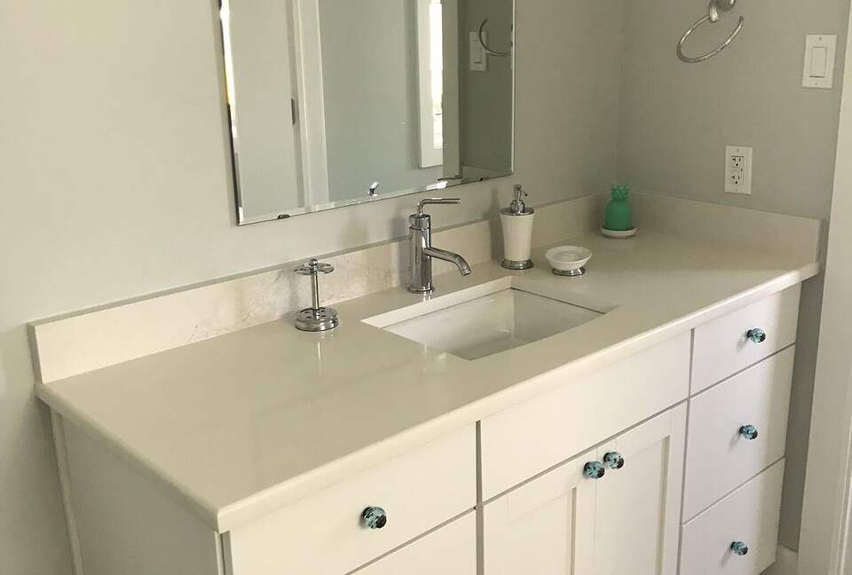 Beautiful 4 Bedroom Waterfront villa in Long Bay, Antigua - St philip's Parish, Antigua and Barbuda