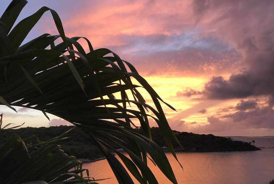 Beautiful 4 Bedroom Waterfront villa in Long Bay, Antigua - St philip's Parish, Antigua and Barbuda