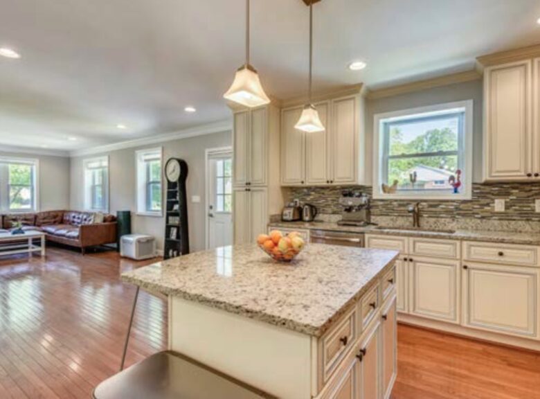 Modern Family Home in the DC Suburbs - Falls Church, Virginia