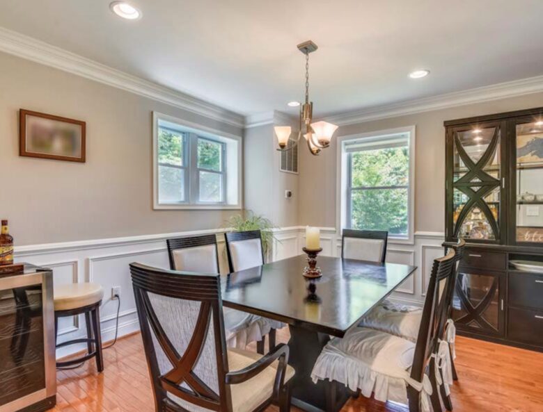 Modern Family Home in the DC Suburbs - Falls Church, Virginia