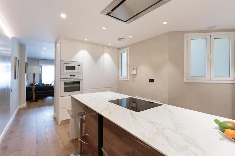 Boutique Barcelona Apartment - Barcelona, Spain