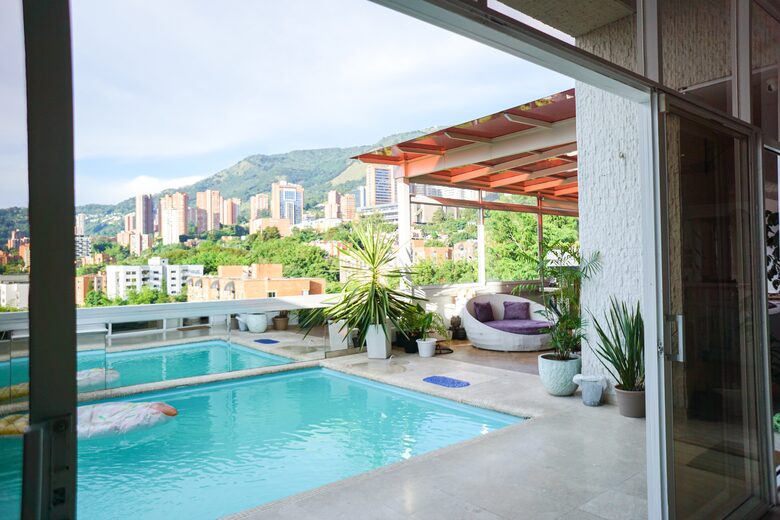 Conjunto Residencial Torre de Benares - Medellin, Colombia