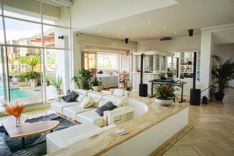 Conjunto Residencial Torre de Benares - Medellin, Colombia