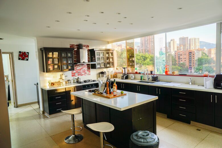 Conjunto Residencial Torre de Benares - Medellin, Colombia