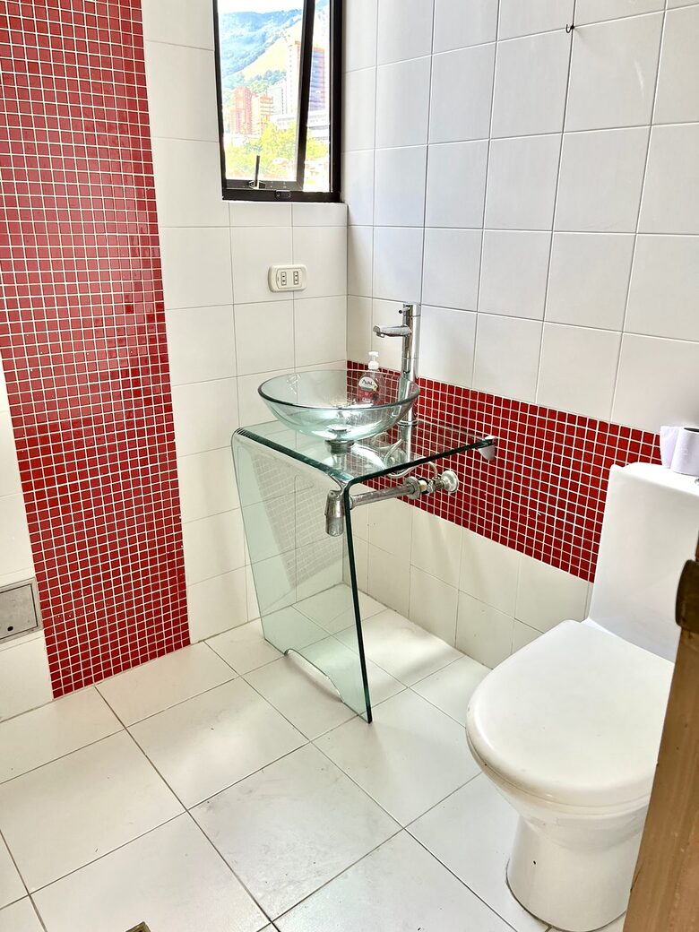 Conjunto Residencial Torre de Benares - Medellin, Colombia