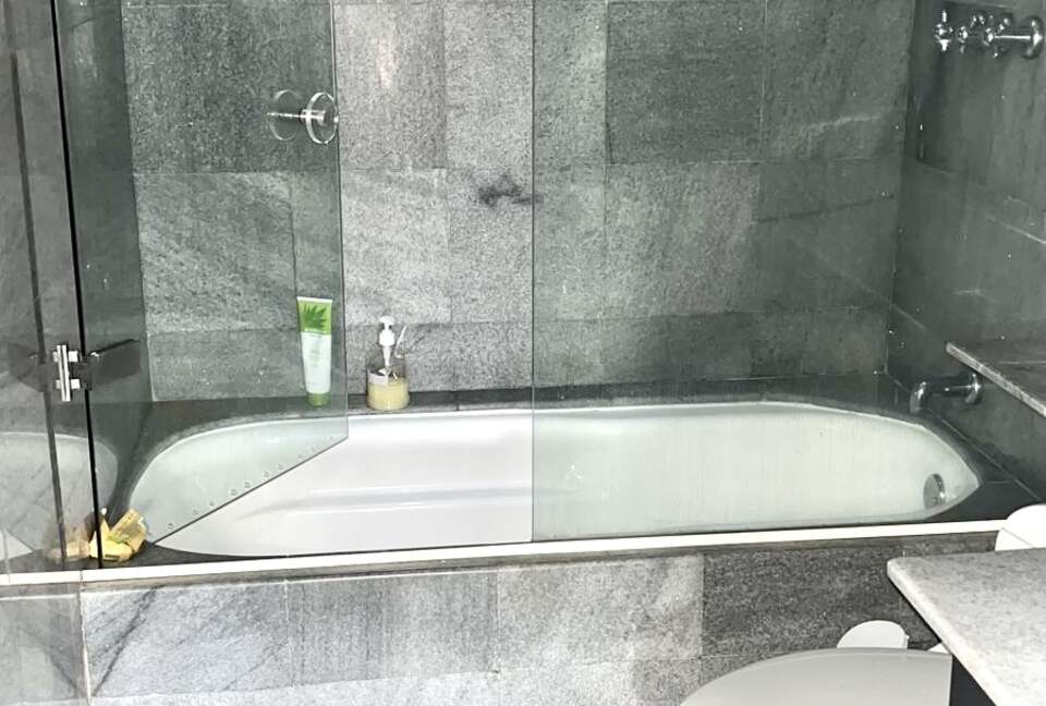 Conjunto Residencial Torre de Benares - Medellin, Colombia