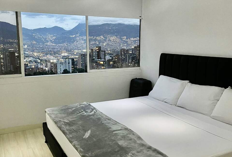 Conjunto Residencial Torre de Benares - Medellin, Colombia
