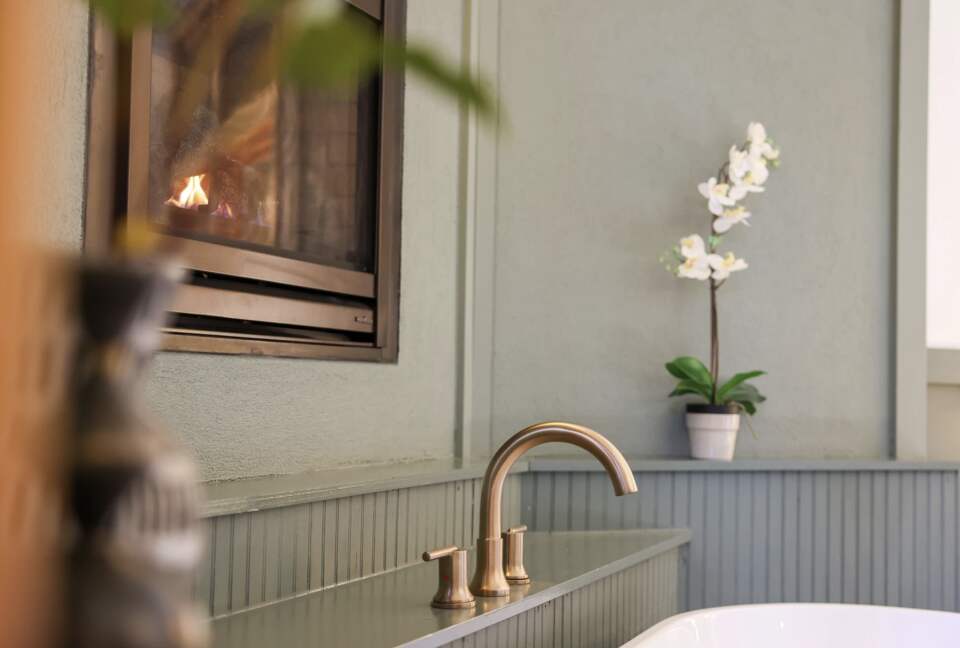 Chalet Lodge - Whittier, North Carolina