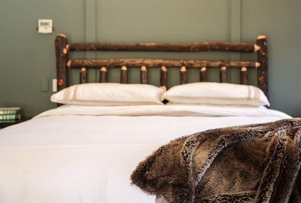 Chalet Lodge - Whittier, North Carolina