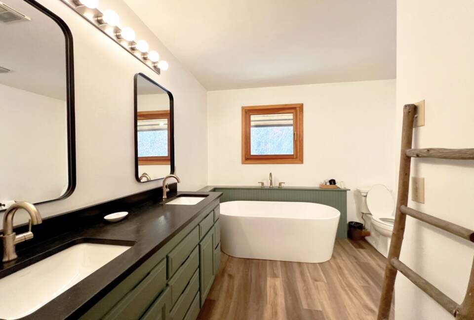 Chalet Lodge - Whittier, North Carolina