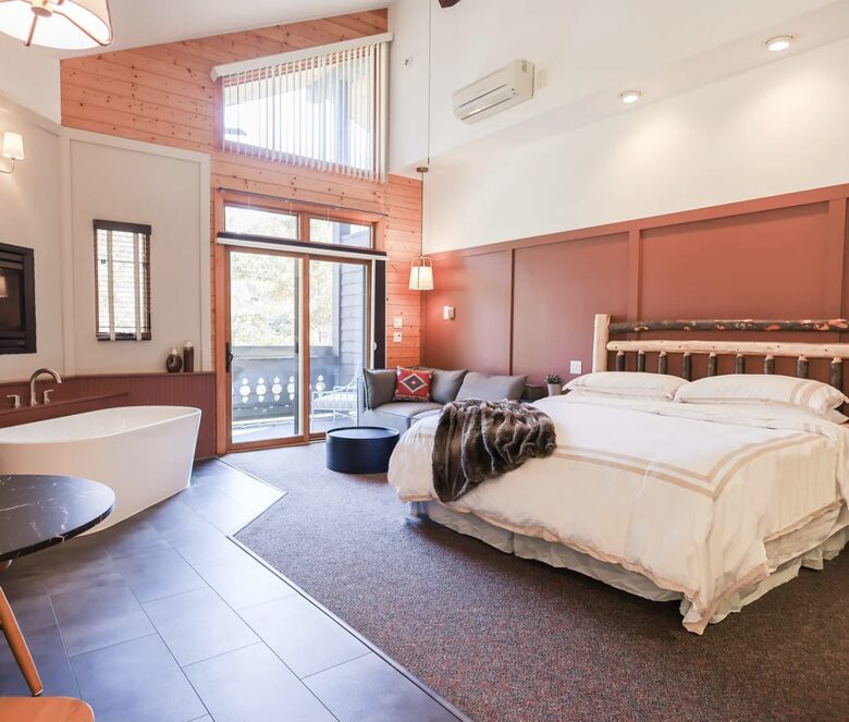 Chalet Lodge - Whittier, North Carolina