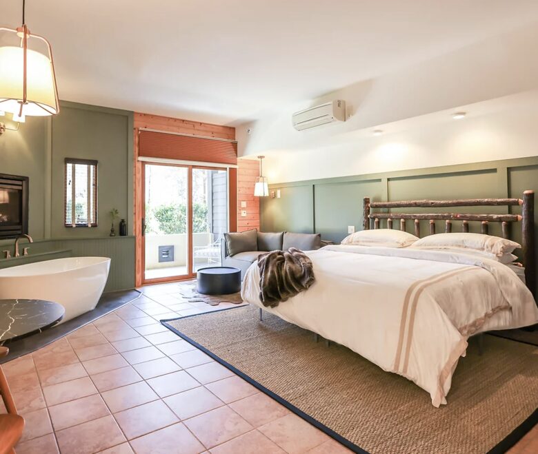 Chalet Lodge - Whittier, North Carolina