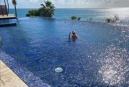 The Cliff Luxury Oceanfront Condo w/ Private Beach - Cupecoy, Sint Maarten (Dutch part)