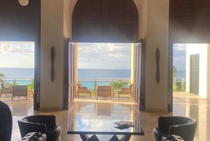The Cliff Luxury Oceanfront Condo w/ Private Beach - Cupecoy, Sint Maarten (Dutch part)
