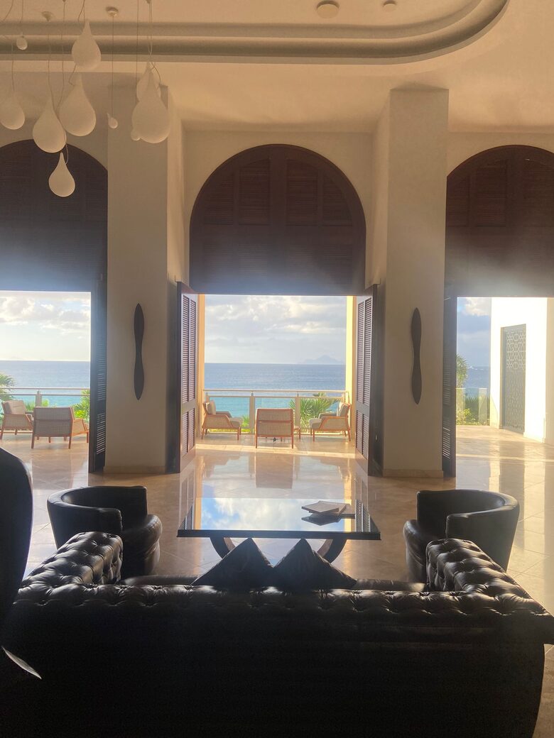 The Cliff Luxury Oceanfront Condo w/ Private Beach - Cupecoy, Sint Maarten (Dutch part)