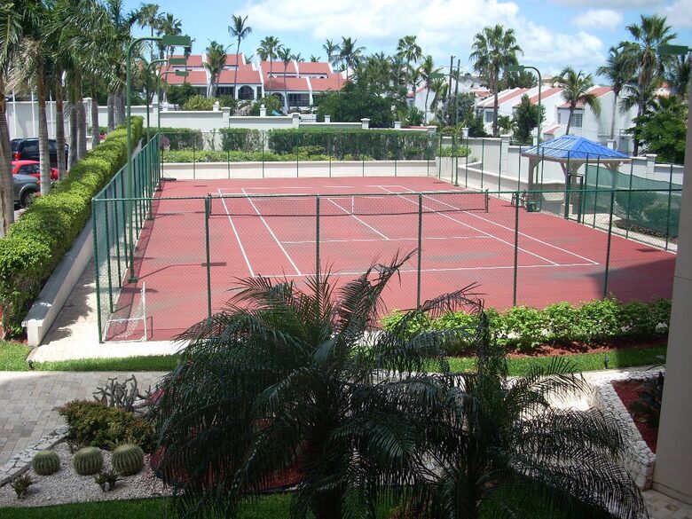 The Cliff Luxury Oceanfront Condo w/ Private Beach - Cupecoy, Sint Maarten (Dutch part)