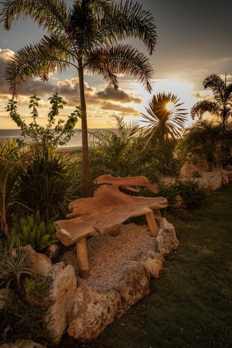 The Cliff Luxury Oceanfront Condo w/ Private Beach - Cupecoy, Sint Maarten (Dutch part)