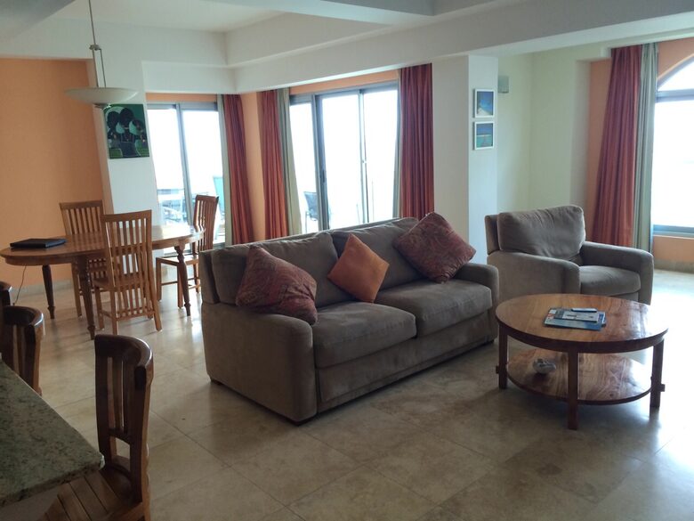 The Cliff Luxury Oceanfront Condo w/ Private Beach - Cupecoy, Sint Maarten (Dutch part)