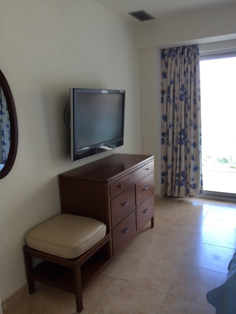 The Cliff Luxury Oceanfront Condo w/ Private Beach - Cupecoy, Sint Maarten (Dutch part)