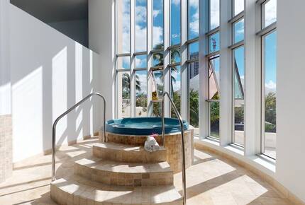 The Cliff Luxury Oceanfront Condo w/ Private Beach - Cupecoy, Sint Maarten (Dutch part)