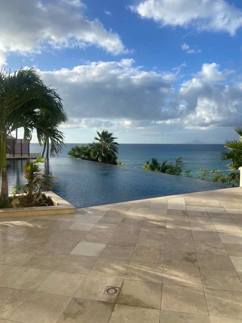 The Cliff Luxury Oceanfront Condo w/ Private Beach - Cupecoy, Sint Maarten (Dutch part)