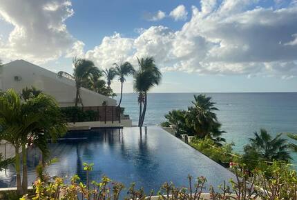 The Cliff Luxury Oceanfront Condo w/ Private Beach - Cupecoy, Sint Maarten (Dutch part)