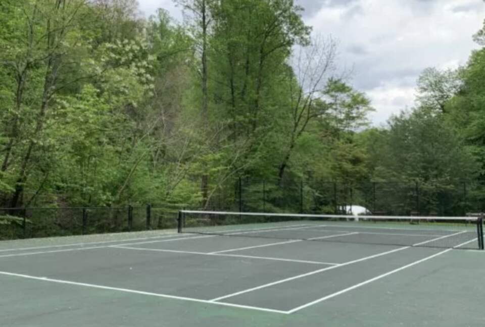 Hemlock - A beautiful rustic room at Historic Tapoco Lodge (EH) - Robbinsville, North Carolina