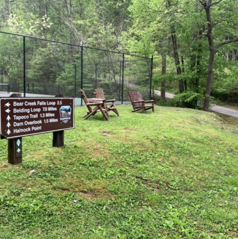 Hemlock - A beautiful rustic room at Historic Tapoco Lodge (EH) - Robbinsville, North Carolina