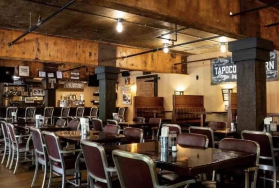 Hemlock - A beautiful rustic room at Historic Tapoco Lodge (EH) - Robbinsville, North Carolina