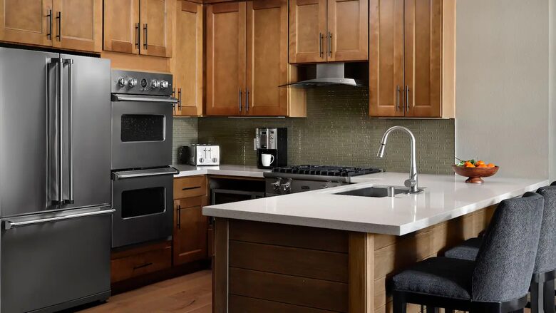 Northstar Lodge, Lake Tahoe - Two-Bedroom Residence with Den - Truckee, California