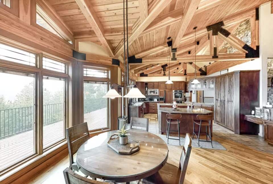 High Road Estate - Kalispell, Montana