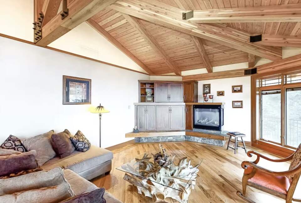 High Road Estate - Kalispell, Montana