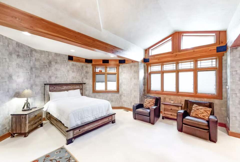 High Road Estate - Kalispell, Montana