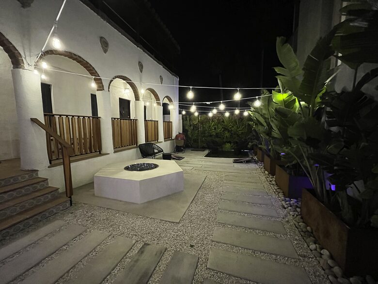 Venice Beachfront Getaway on the Boardwalk - Los Angeles, California