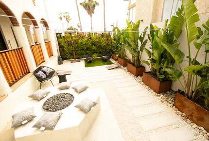 Venice Beachfront Getaway on the Boardwalk - Los Angeles, California