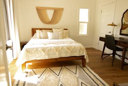 Venice Beachfront Getaway on the Boardwalk - Los Angeles, California