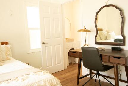 Venice Beachfront Getaway on the Boardwalk - Los Angeles, California