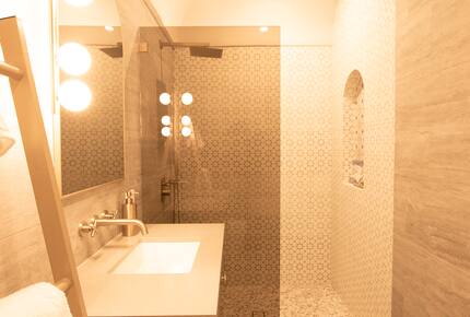 Venice Beachfront Getaway on the Boardwalk - Los Angeles, California