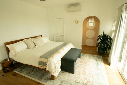 Venice Beachfront Getaway on the Boardwalk - Los Angeles, California