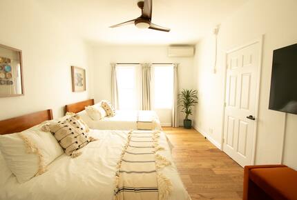 Venice Beachfront Getaway on the Boardwalk - Los Angeles, California