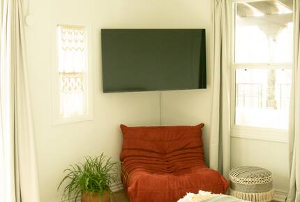 Venice Beachfront Getaway on the Boardwalk - Los Angeles, California