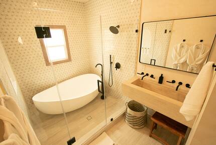 Venice Beachfront Getaway on the Boardwalk - Los Angeles, California